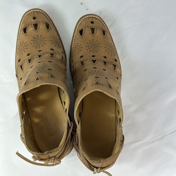 Musse & Cloud Coolise Laser Cut Leather Stud and Harness Detail Ankle Boots 7 - Picture 11 of 12